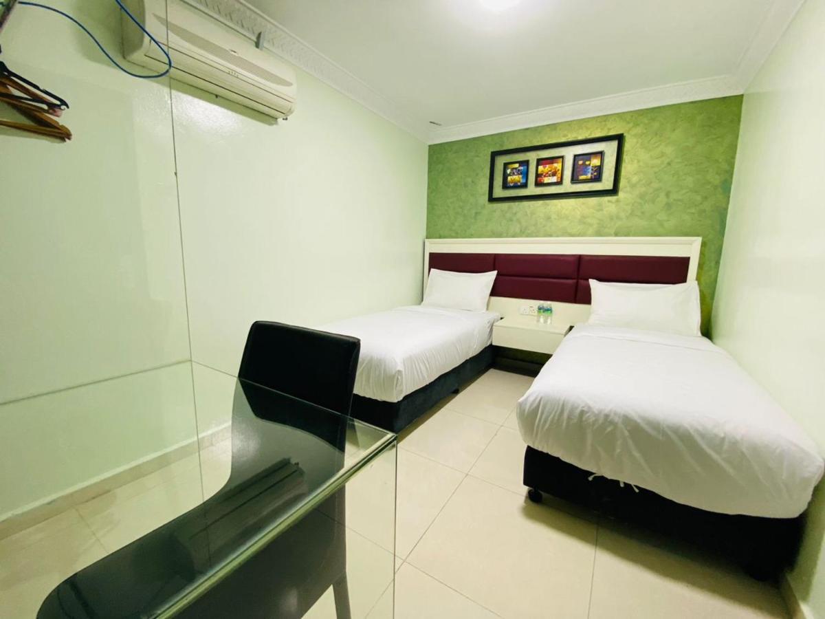 Surya Boutique Hotel Klang Esterno foto