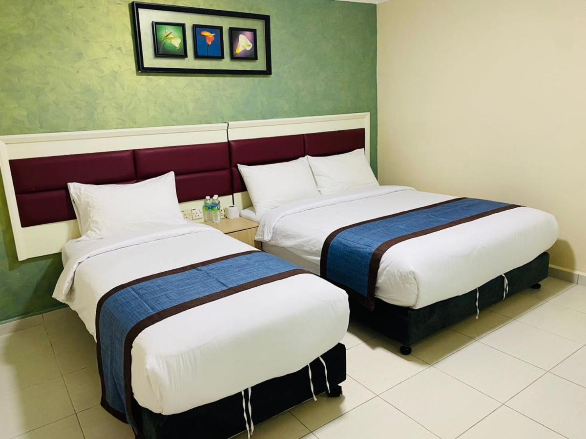 Surya Boutique Hotel Klang Esterno foto