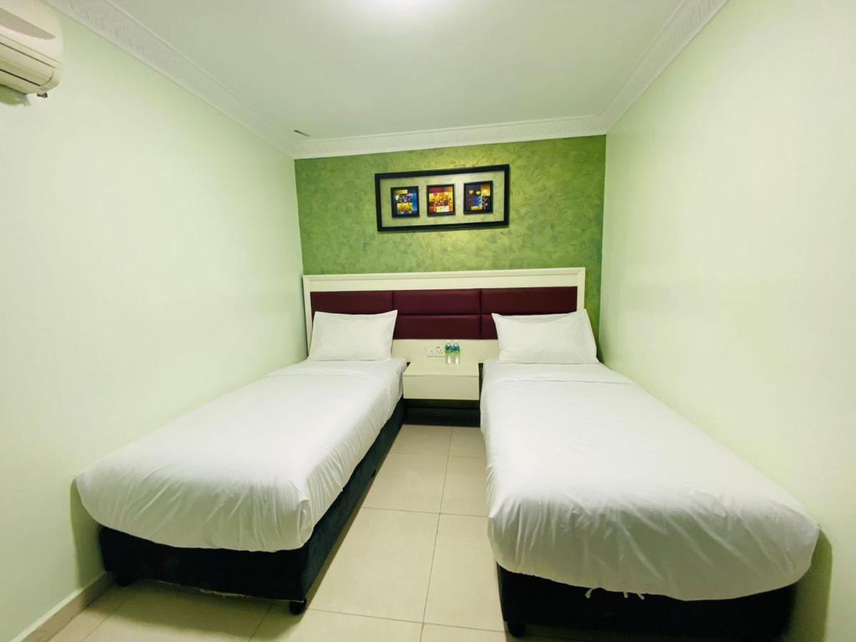 Surya Boutique Hotel Klang Esterno foto