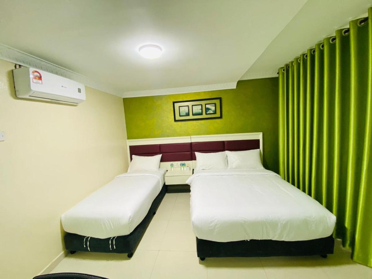 Surya Boutique Hotel Klang Esterno foto